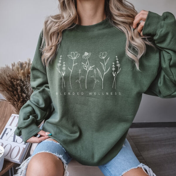 BLENDED WELLNESS | Womens Crewneck in Heather Sport Dark Green Thumbnail