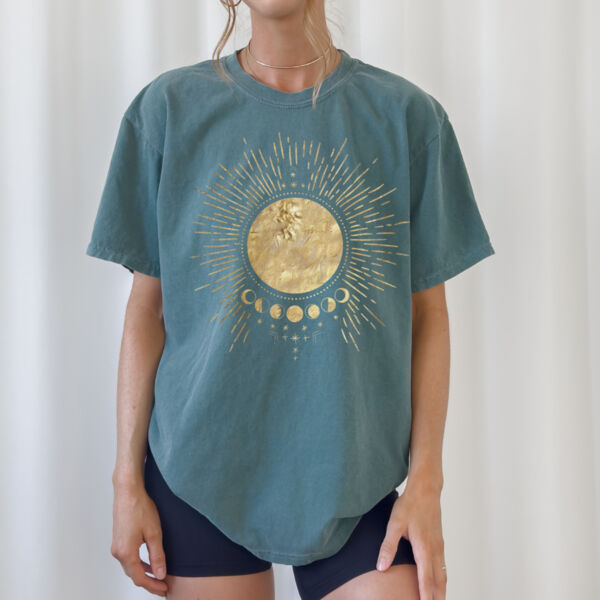 LAP AROUND THE SUN | Womens T in Blue Spruce Thumbnail