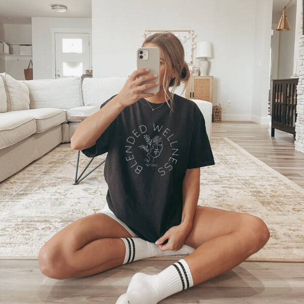 BLENDED WELLNESS | Women's T in Black Thumbnail