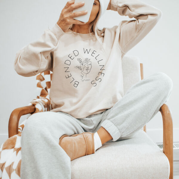 BLENDED WELLNESS | Womens Crewneck in SAND Thumbnail