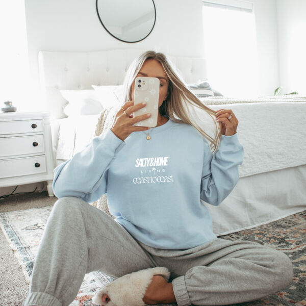 COAST TO COAST | Crewneck in LIGHT BLUE  Thumbnail